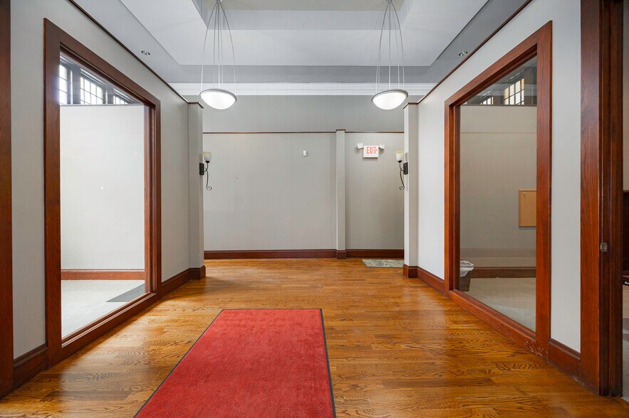 More Photos Of 214 Main St, Poughkeepsie Loft Creative Space For Sale