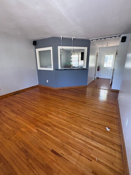 More Photos Of 1239 W Main St, Jenks Medical For Sale