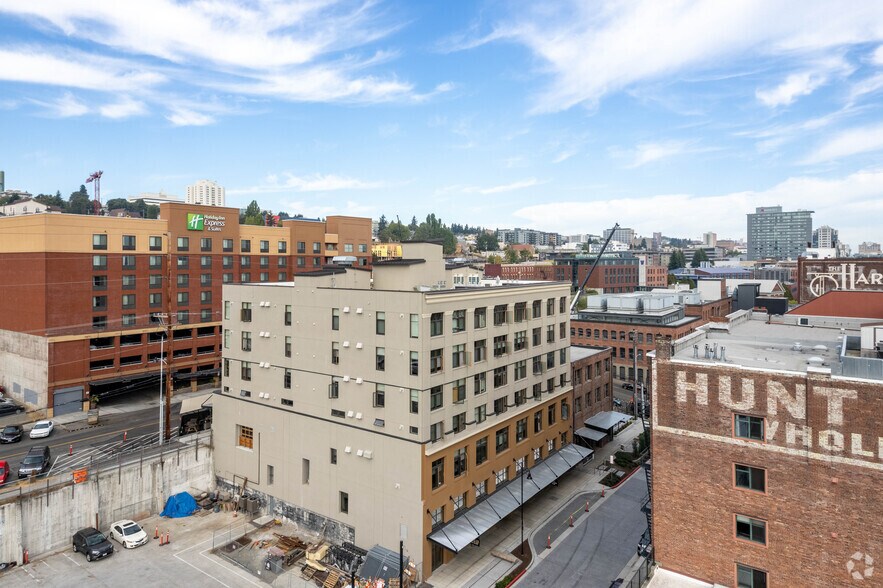 More Photos Of 2122 Commerce St, Tacoma Office For Sale