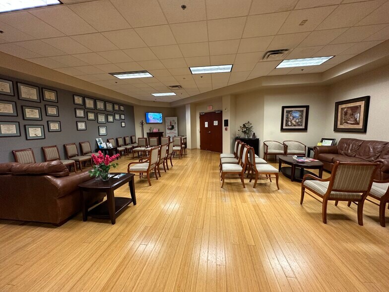 More Photos Of 1890 LPGA Blvd, Daytona Beach Medical For Lease