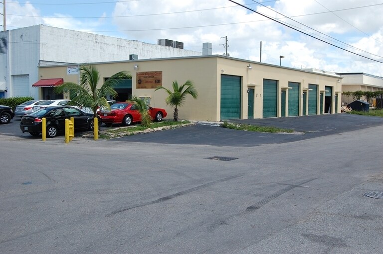Primary Photo Of 1801 NW 29th St, Oakland Park Auto Repair For Lease