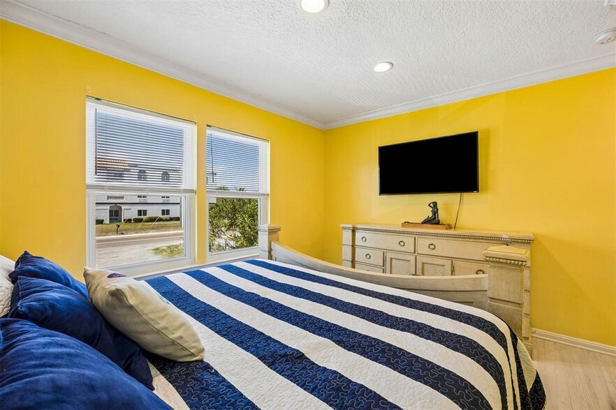 More Photos Of 1990 S Fletcher Ave, Fernandina Beach Multifamily For Sale