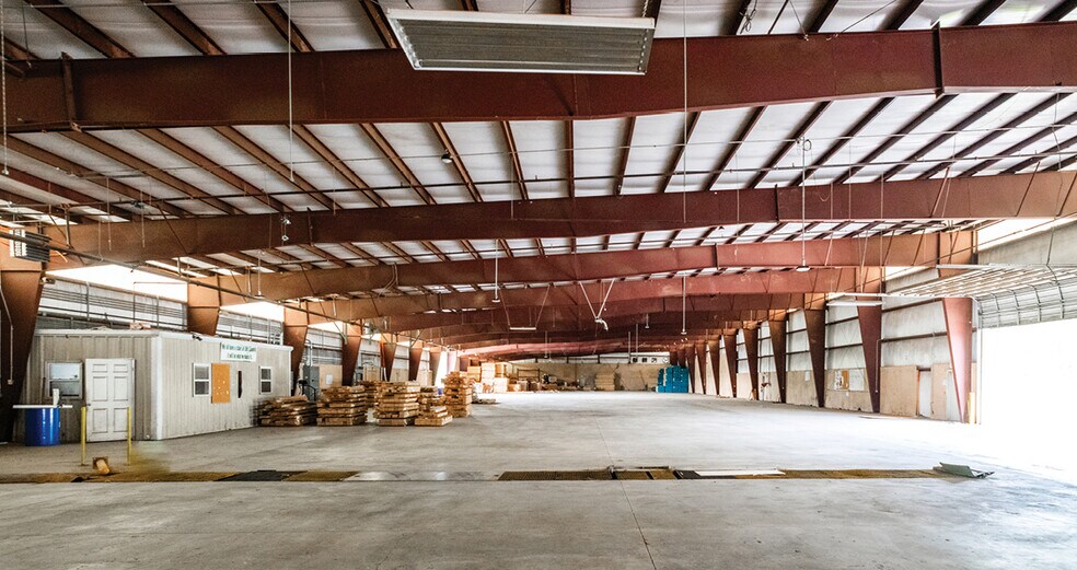 More Photos Of 2200 Cole Rd, Horn Lake Distribution For Sale