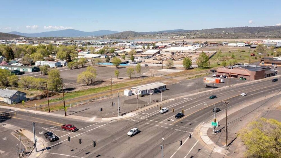More Photos Of 3350 S 6th St, Klamath Falls Auto Dealership For Sale