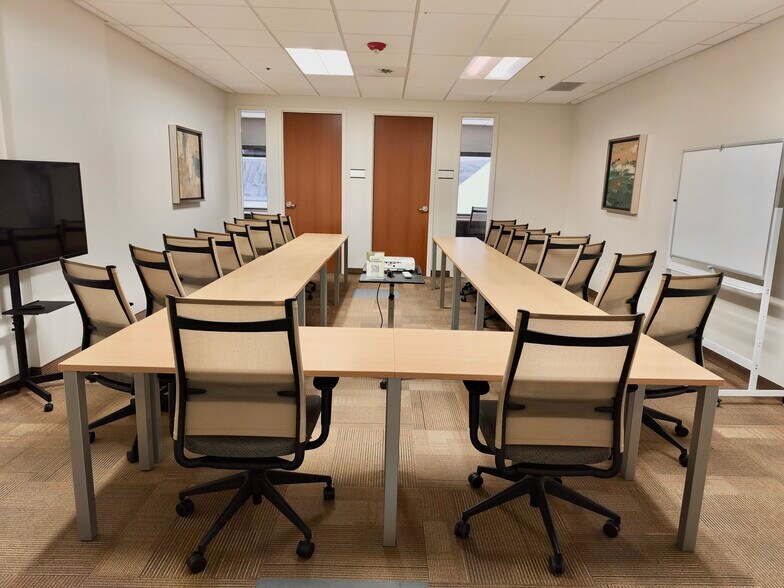 More Photos Of 50 W Broadway, Salt Lake City Coworking Space