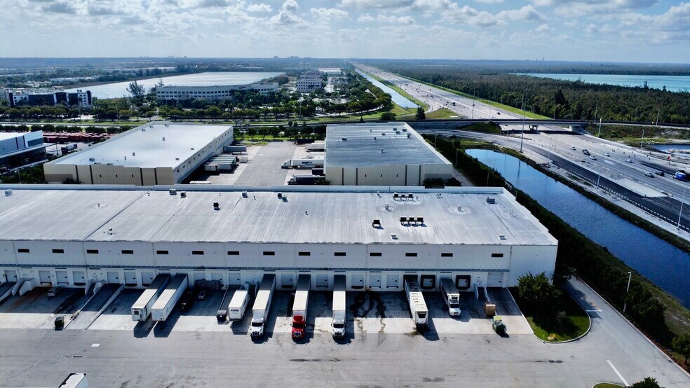 More Photos Of 11411 NW 107 St, Miami Warehouse For Lease