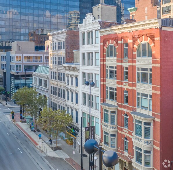 More Photos Of 615 Main St, Cincinnati Loft Creative Space For Lease