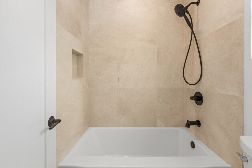 More Photos Of 243 Dahlia Ave, Imperial Beach Apartments For Sale