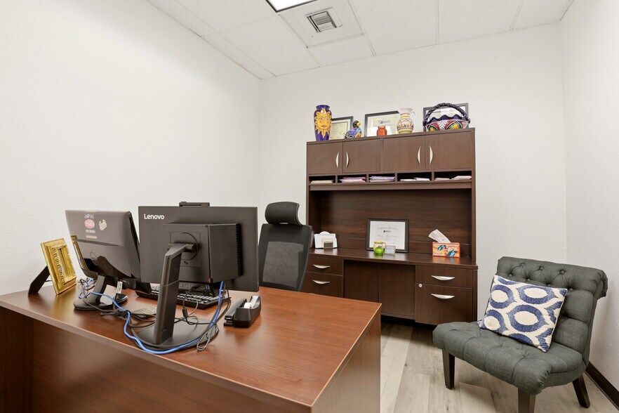 More Photos Of 2648 N Campbell Ave, Tucson Medical For Sale
