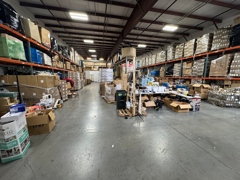 More Photos Of 870 N 100 E, Lehi Warehouse For Lease