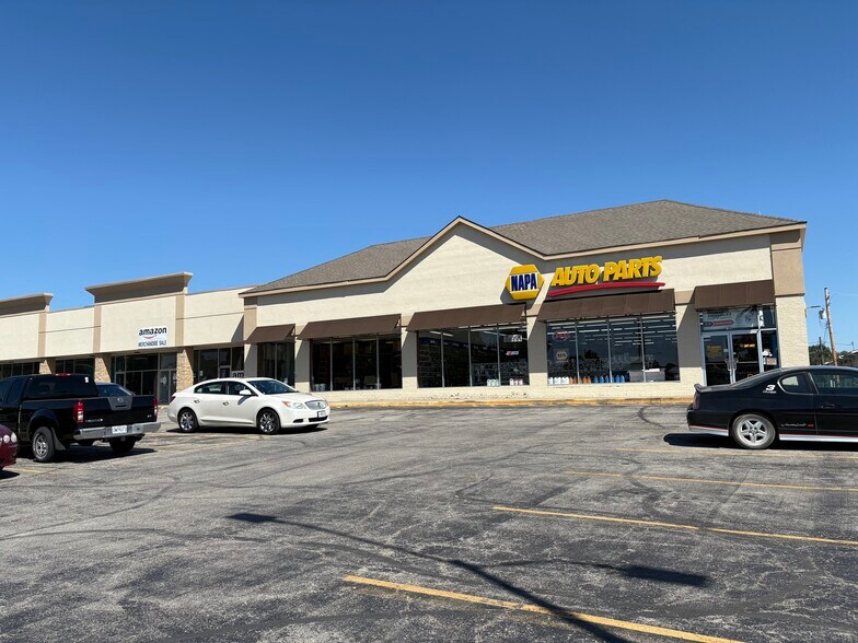 More Photos Of 114-138 E North Ave, Belton General Retail For Lease