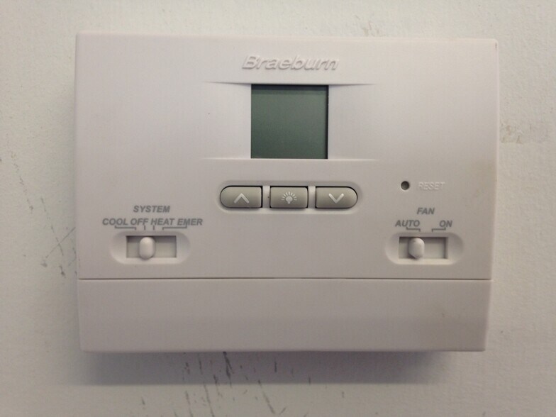 More Photos Of 701-703 E Henry St, Savannah Storefront Retail Residential For Lease