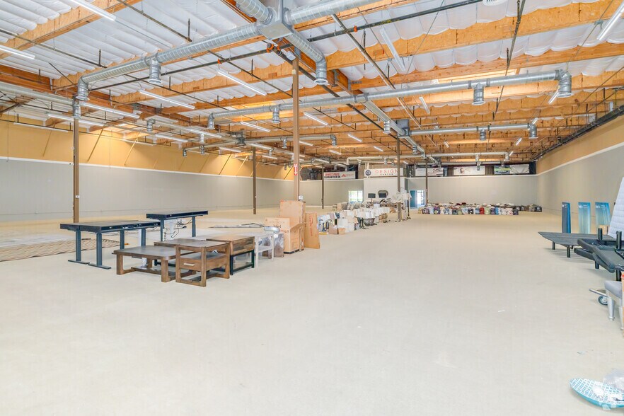 More Photos Of 2320-2340 Auburn Blvd, Sacramento Unknown For Lease