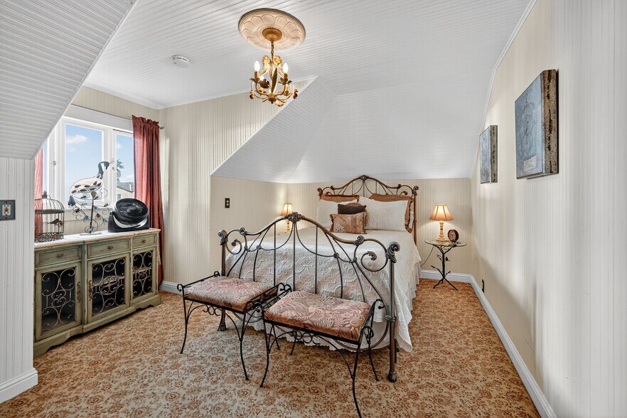 More Photos Of 620 El Salto Dr, Capitola Hospitality For Sale