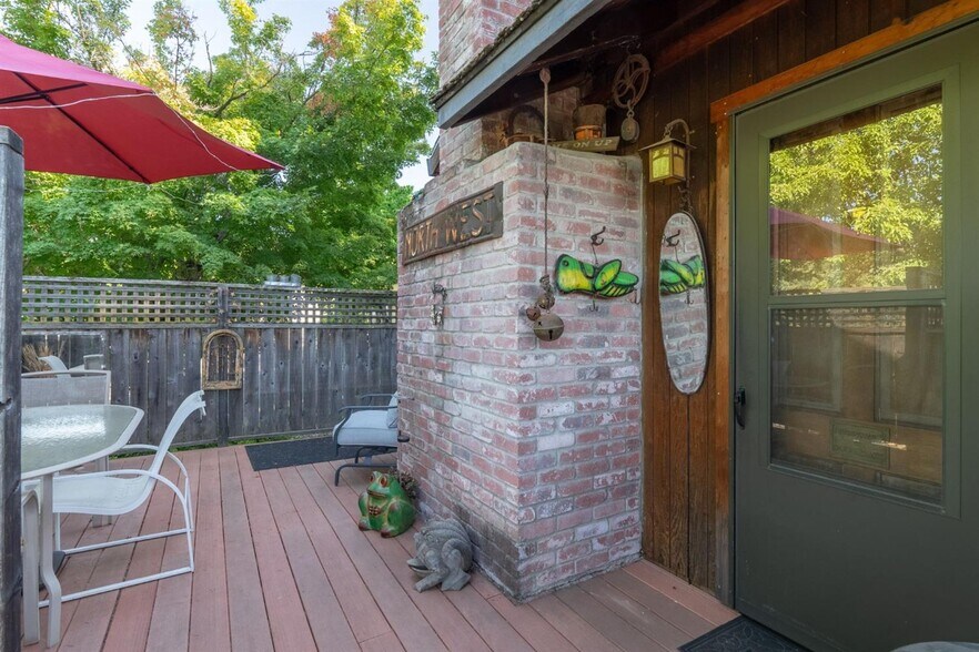 More Photos Of 306 W Saint Charles St, San Andreas Hotel For Sale