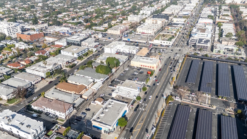 More Photos Of 115 N Fairfax Ave, Los Angeles Freestanding For Sale