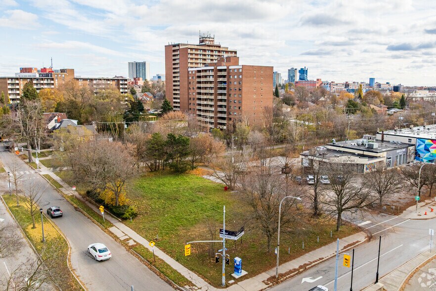 More Photos Of 115 Union Blvd, Kitchener Land For Sale