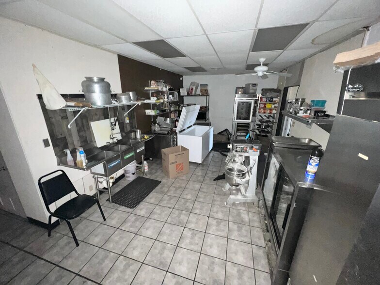 More Photos Of 1120 S 10th St, Frederick Restaurant For Sale