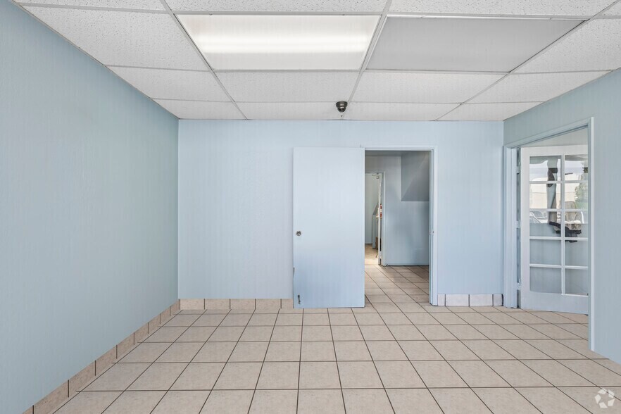 More Photos Of 1195 Linda Vista Dr, San Marcos Industrial For Sale