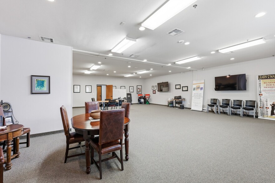 More Photos Of 3605 Yucca Dr, Flower Mound Medical For Lease