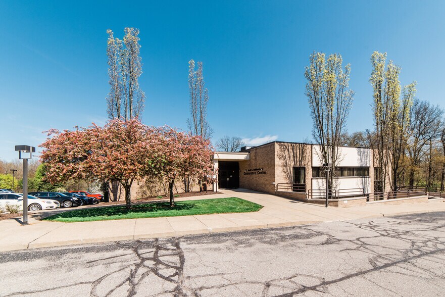 More Photos Of 500 Commonwealth Dr, Warrendale Office For Sale