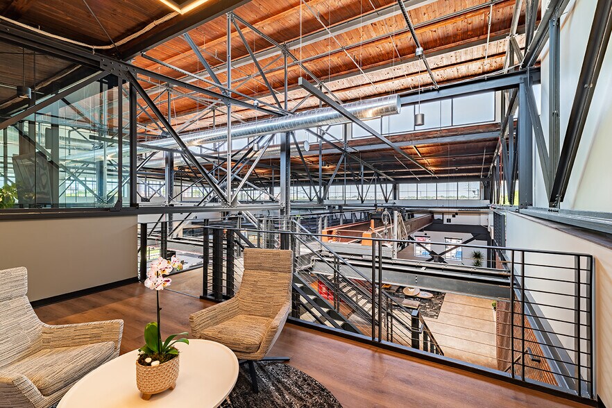 More Photos Of 4565 McRee Ave, Saint Louis Office For Lease