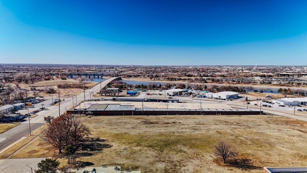 More Photos Of 1520 S Central Ave, Oklahoma City Manufacturing For Sale