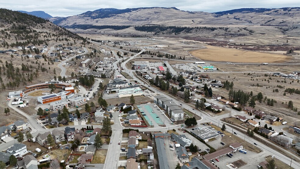 More Photos Of 4010 Walters St, Merritt Apartments For Sale