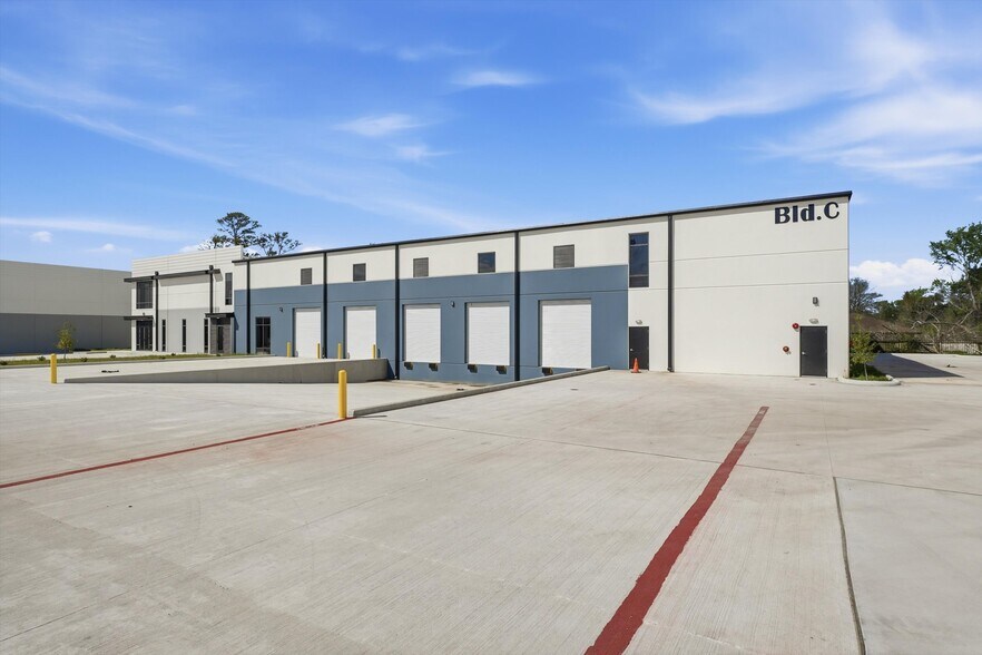 More Photos Of 7933 Ley Rd, Houston Unknown For Lease