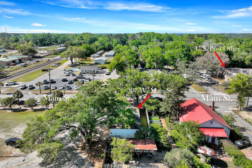 More Photos Of 307 Main Street, Ridgeland Flex For Sale