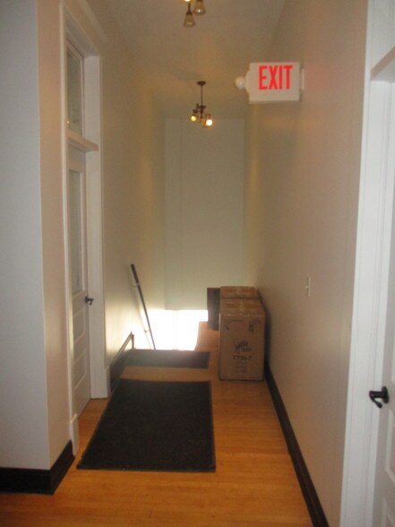 More Photos Of 221-223 E State St, Rockford Storefront Retail Residential For Lease