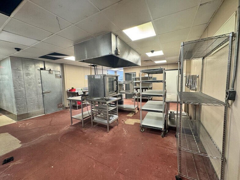 More Photos Of 1181 Stone Dr, Harrison Restaurant For Sale