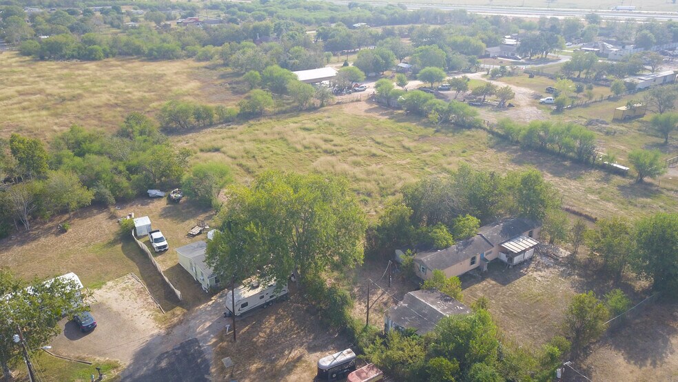 More Photos Of 2808-2900 S Laurent St, Victoria Land For Sale