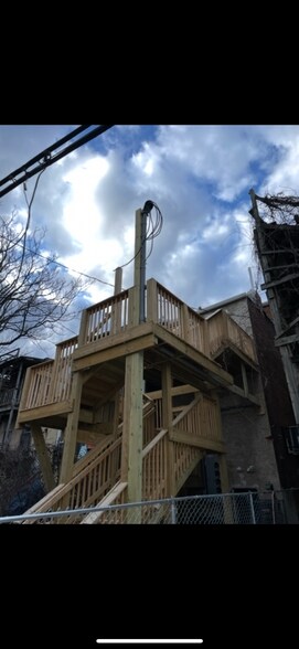 More Photos Of 1839 W North Ave, Baltimore Storefront Retail Office For Lease