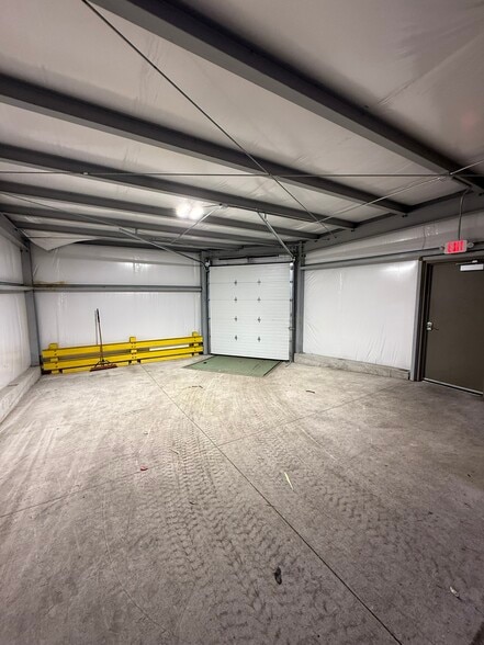 More Photos Of 3115 N Roemer Rd, Appleton Manufacturing For Sale