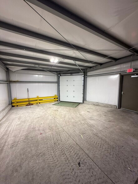 More Photos Of 3115 N Roemer Rd, Appleton Manufacturing For Lease