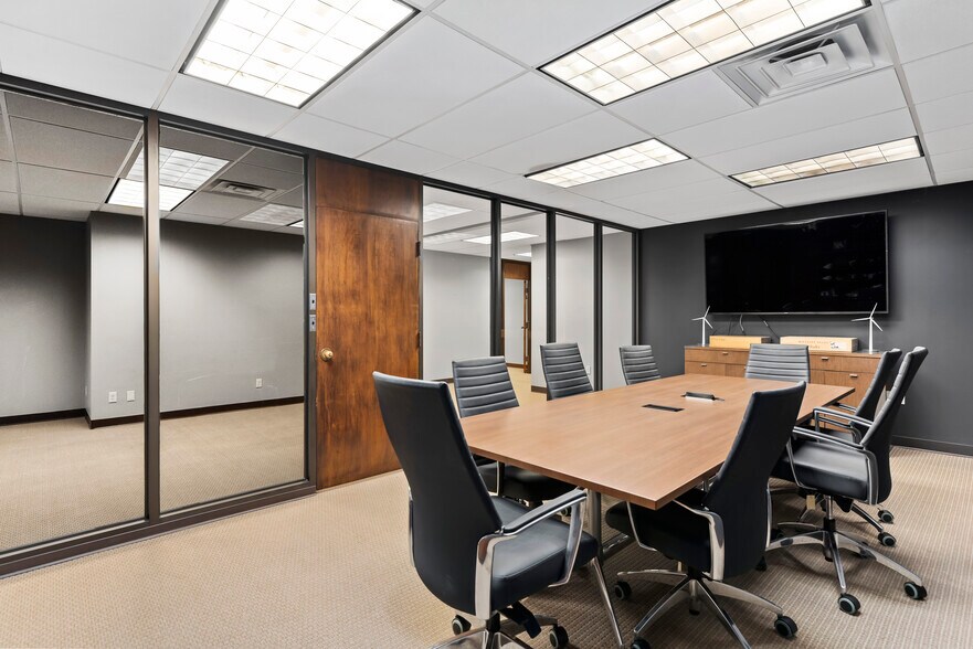 More Photos Of 403-405 N 2nd St, Harrisburg Office For Sale