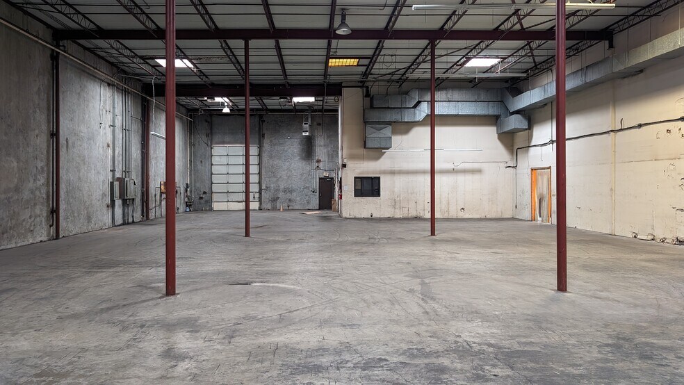 More Photos Of 4702 Baldwin Blvd, Corpus Christi Warehouse For Lease
