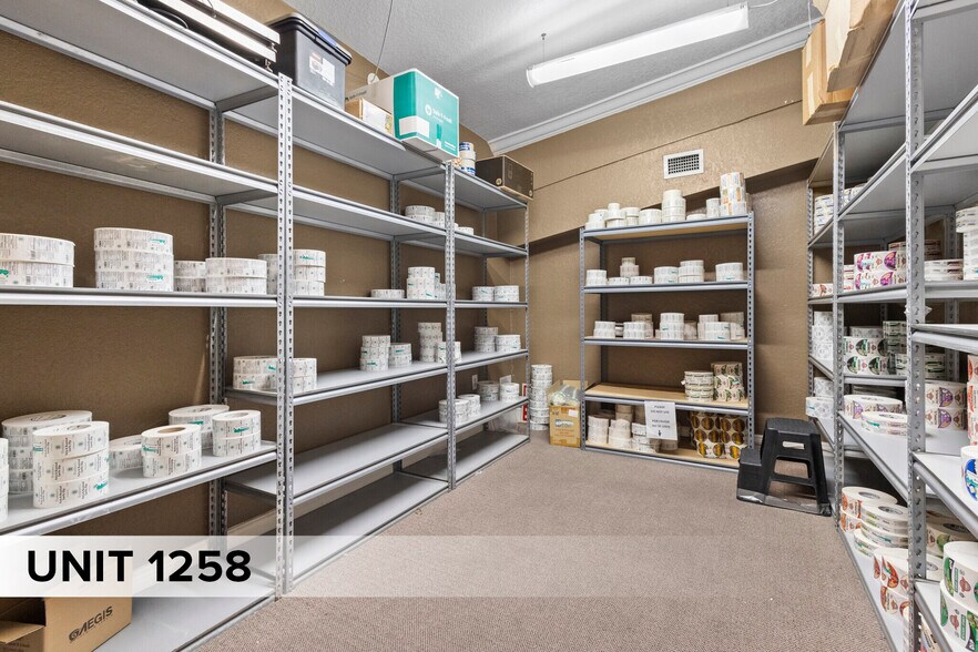 More Photos Of 1250-1264 SW Biltmore St, Port Saint Lucie Warehouse For Sale