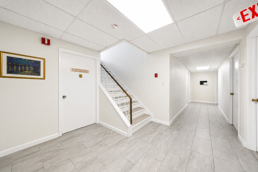 More Photos Of 616 E Palisade Ave, Englewood Cliffs Office For Sale