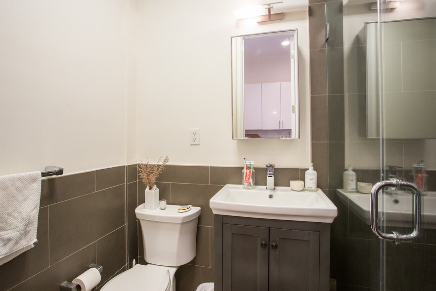 More Photos Of 361 Graham Ave, Brooklyn Apartments For Sale