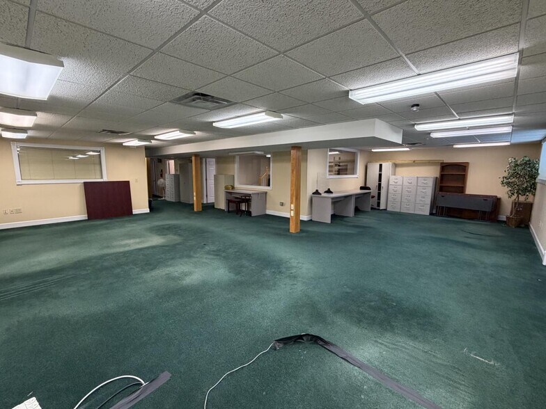 More Photos Of 2911 Alexandria Pike, Highland Heights Bank For Sale