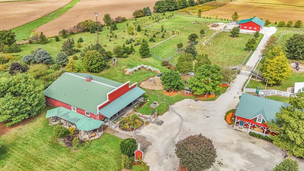 More Photos Of 1356 County Road 2900 N, Rantoul Specialty For Sale