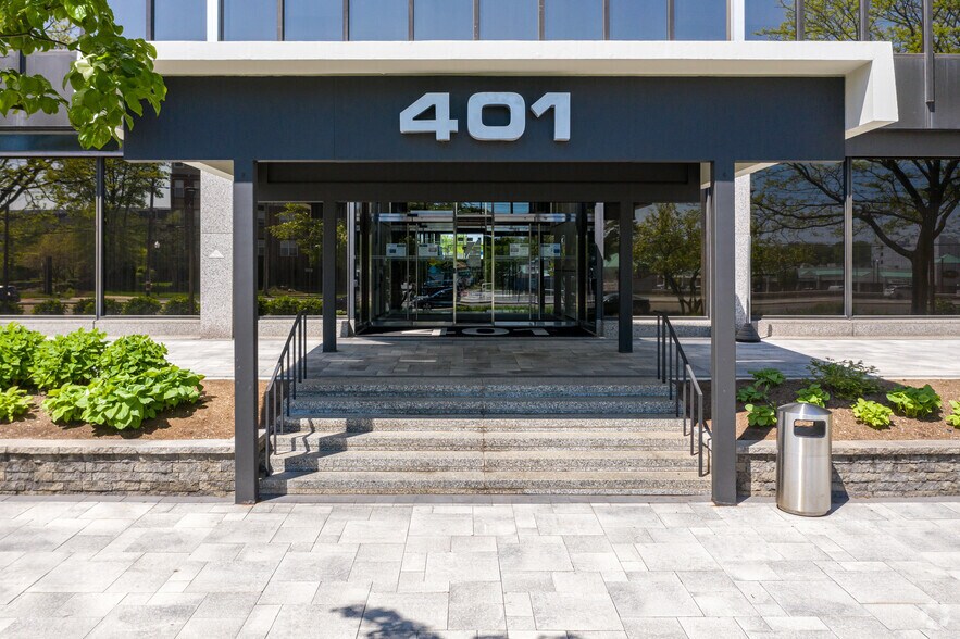 More Photos Of 401 Hackensack Ave, Hackensack Office For Lease
