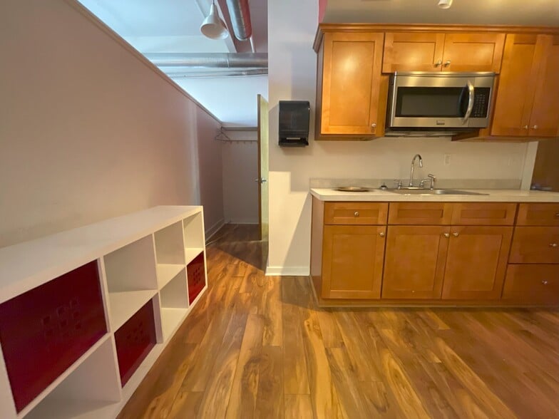 More Photos Of 572 Edgewood Ave SE, Atlanta Apartments For Lease