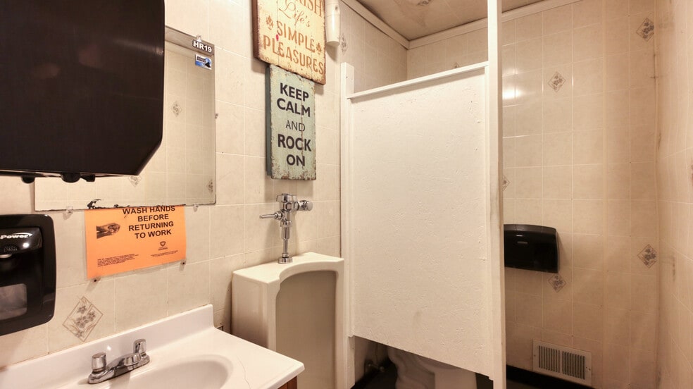 More Photos Of 8114 35th St, Colfax Restaurant For Sale