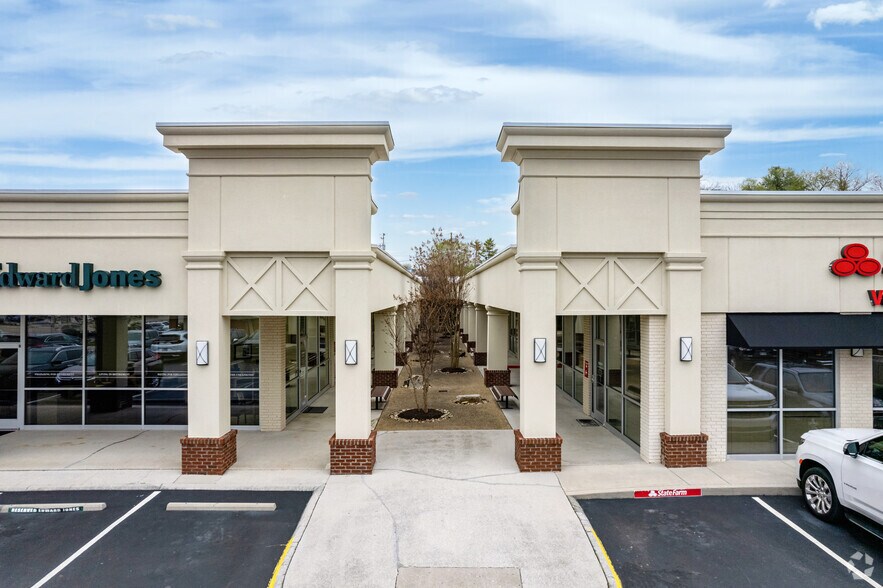 More Photos Of 10820 Kingston Pike, Knoxville Unknown For Lease