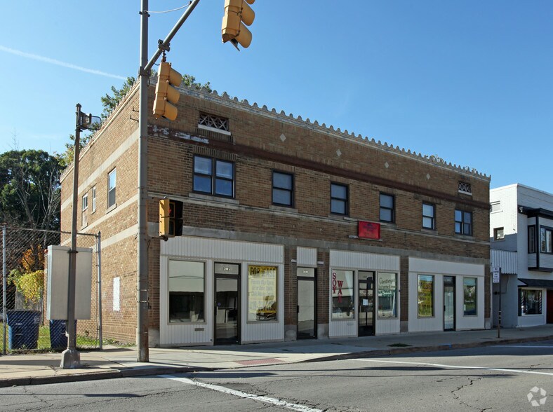 More Photos Of 2007 Glendale Ave, Toledo Storefront Retail Residential For Sale