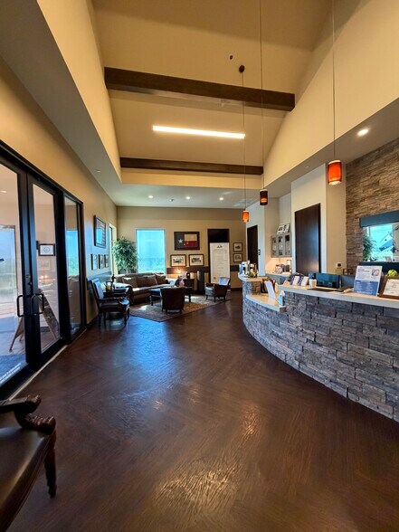 More Photos Of 951 Lonestar Pky, Montgomery Office For Lease