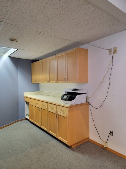 More Photos Of 16371 E State Route 3, Allyn Distribution For Lease